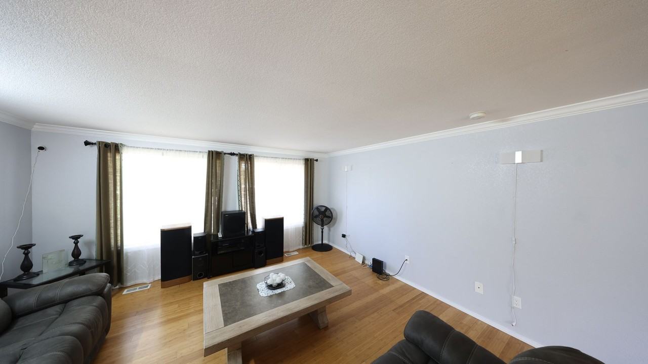 2508 Sw Talon Loop - Photo 3 of 10