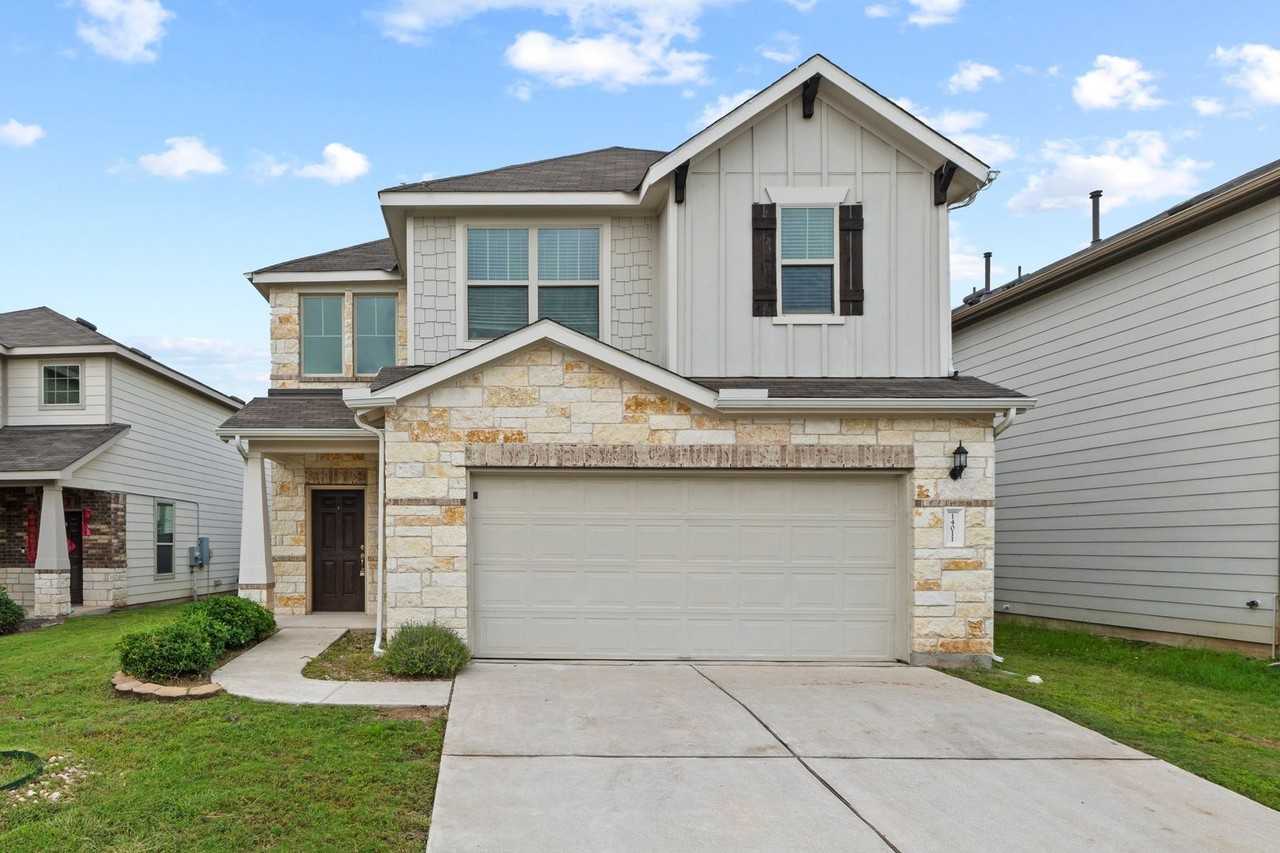 14011 Hedera Dr