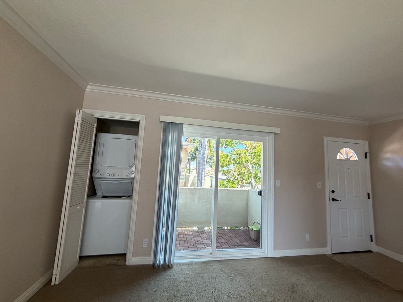 4437 Mentone St #8 - Photo 5 of 10