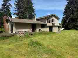 featured image of 16325 Dike Rd
