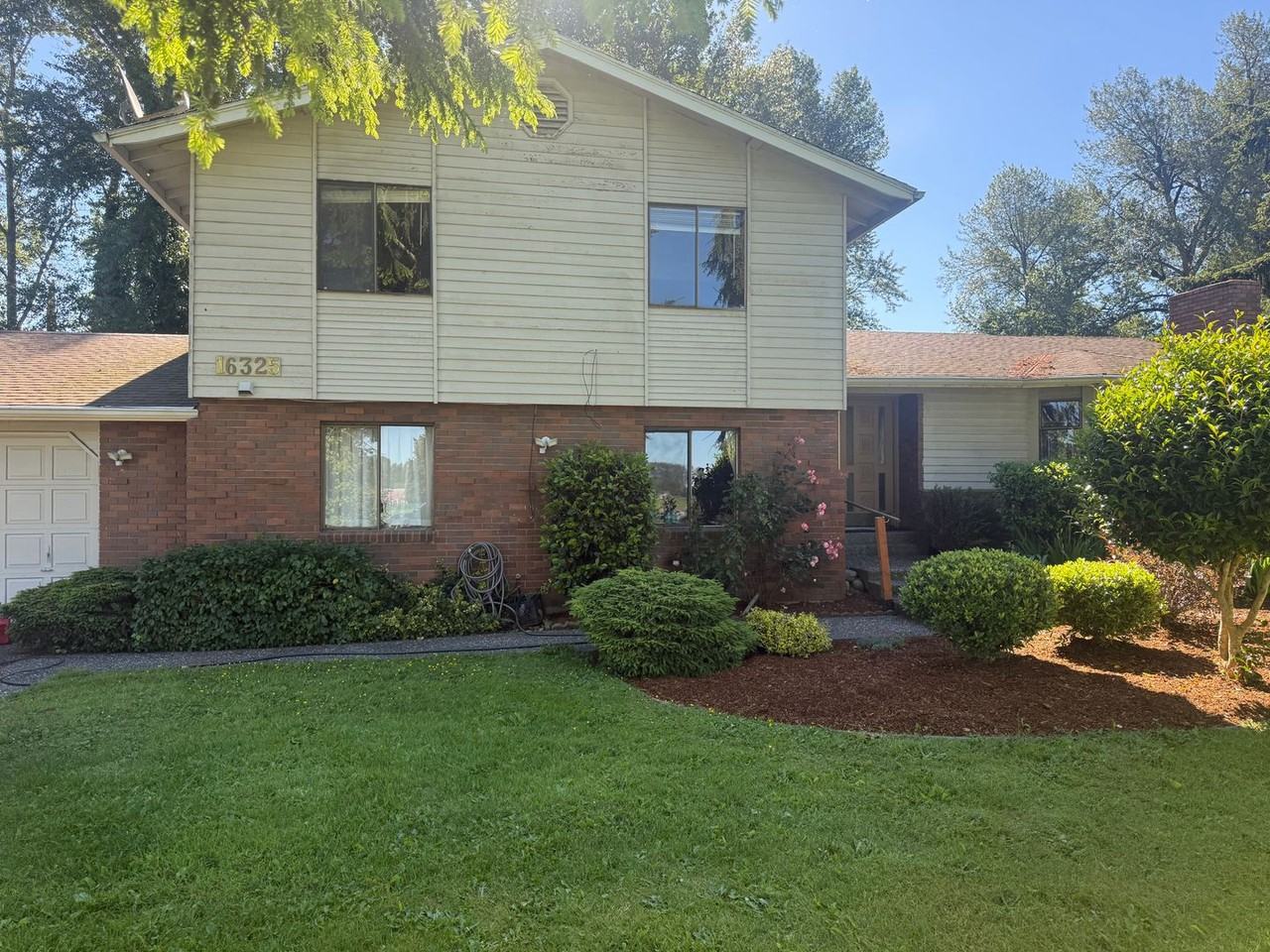 16325 Dike Rd - Photo 2 of 14