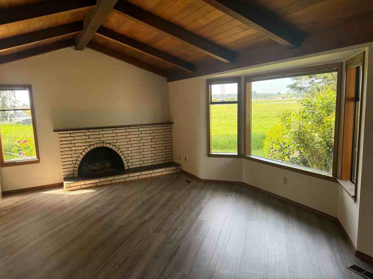 16325 Dike Rd - Photo 5 of 14