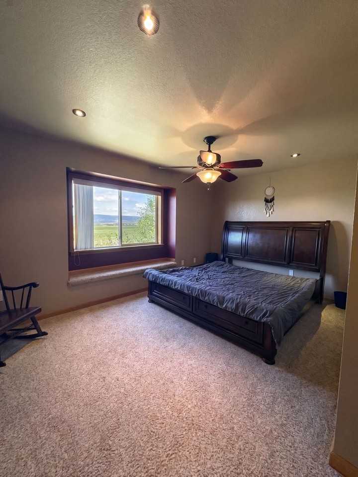 119 Bristlecone Ln - Photo 7 of 19