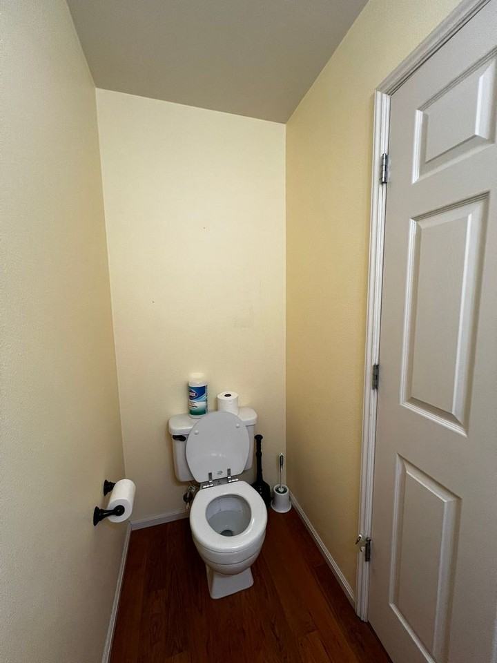 126 E Grover St - Photo 2 of 33