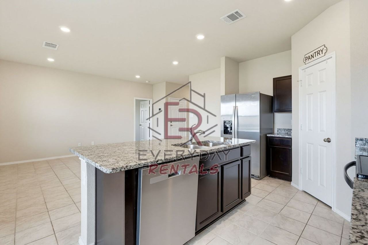 5110 Natalia Rd - Photo 6 of 15