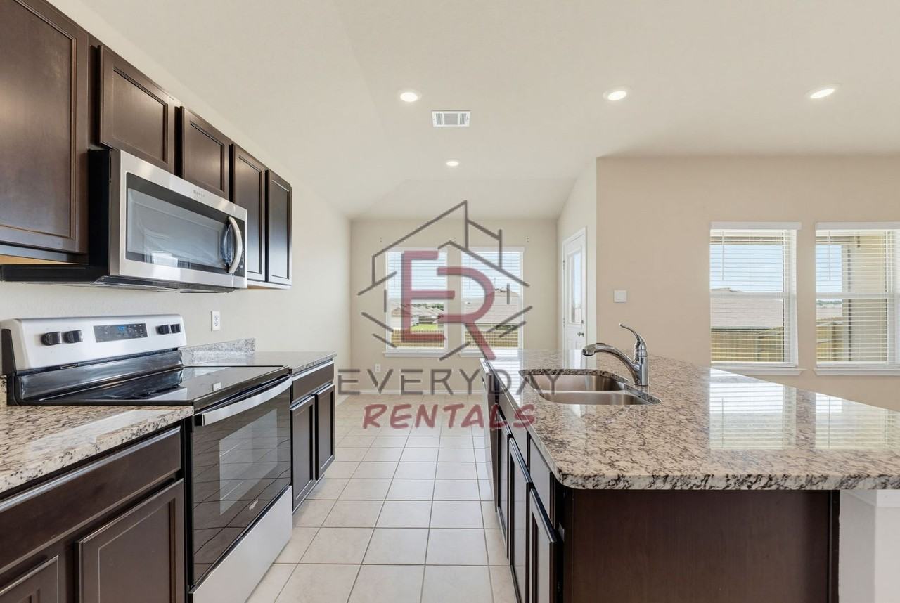 5110 Natalia Rd - Photo 7 of 15
