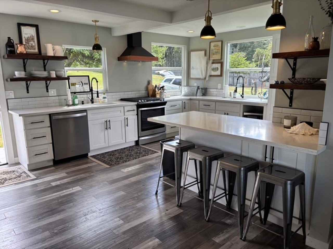 8409 Penny Ln - Photo 4 of 19