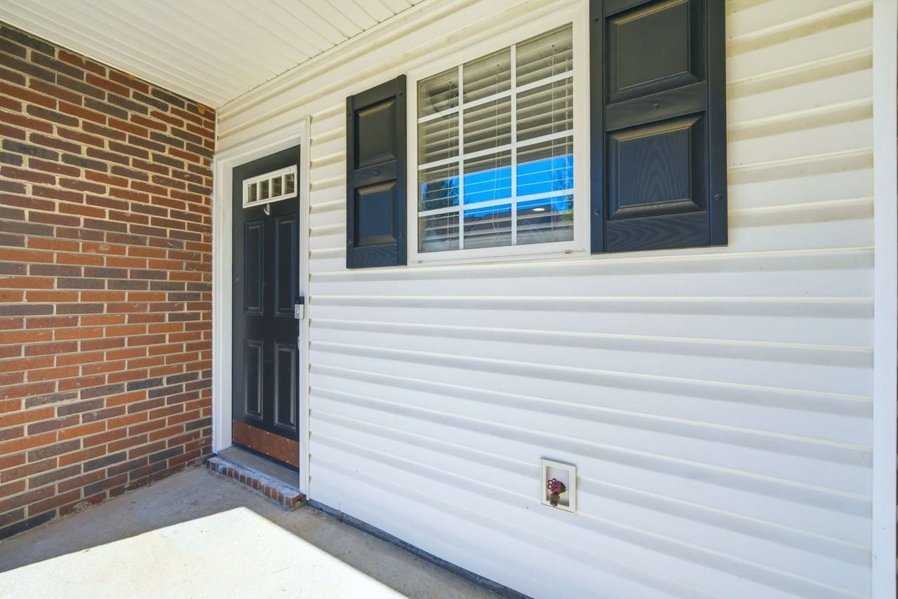 11112 Saintsbury Pl - Photo 4 of 45