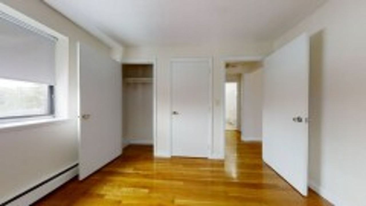 132 Dustin St - Photo 7 of 9