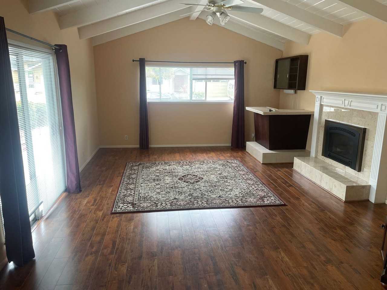 18354 Vanderbilt Dr - Photo 3 of 16