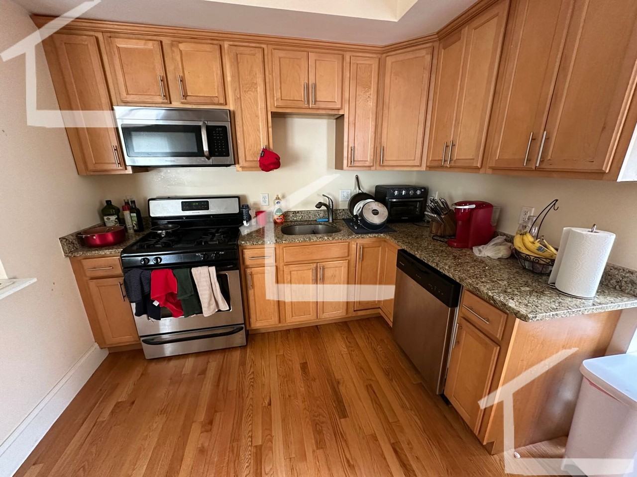 23 Lothrop St - Photo 3 of 21