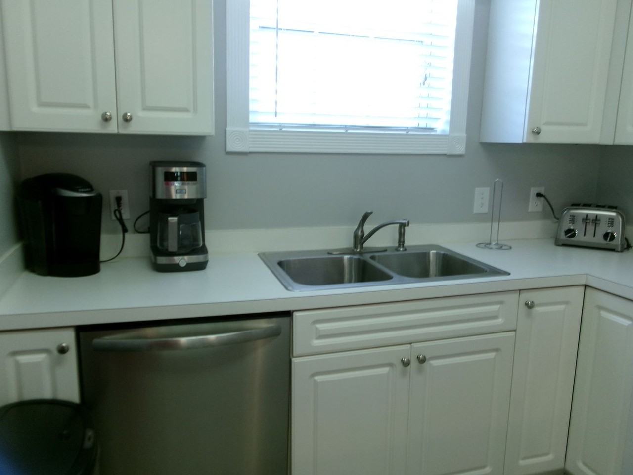 682 Riverwalk Dr #303 - Photo 4 of 31