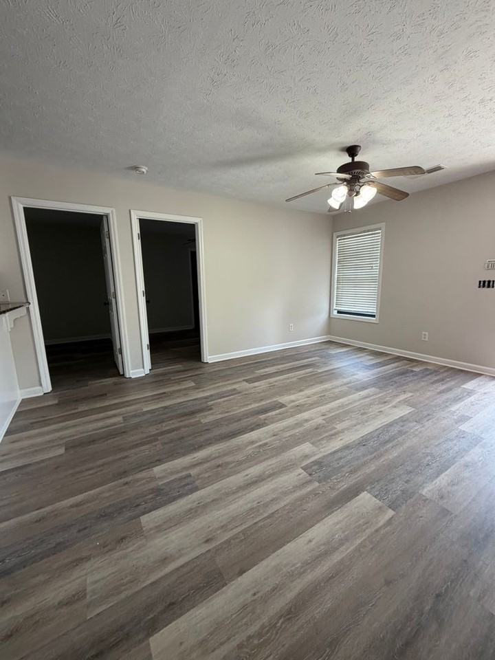 449 N Donahue Dr #D - Photo 3 of 15