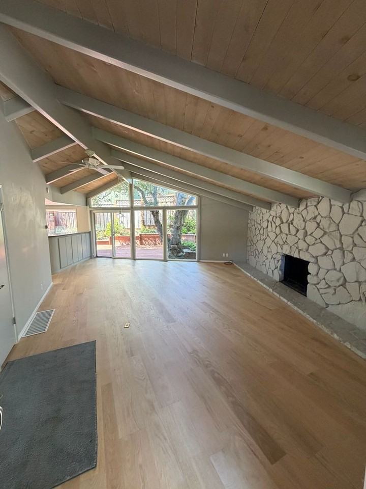 2000 Forest Ave - Photo 4 of 17