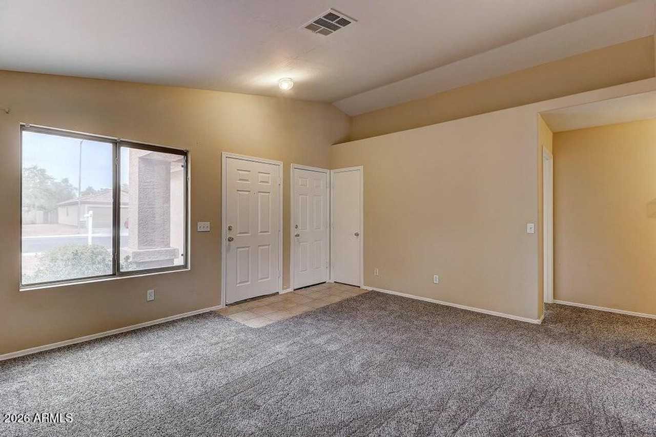 14916 W Acapulco Ln - Photo 6 of 29