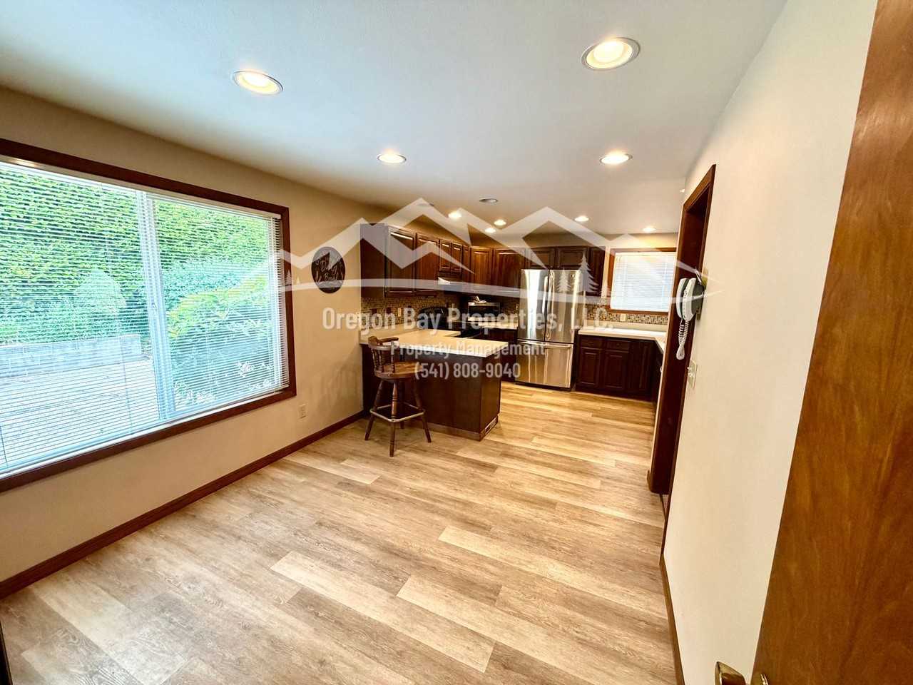 93327 Hillcrest Ln - Photo 3 of 37
