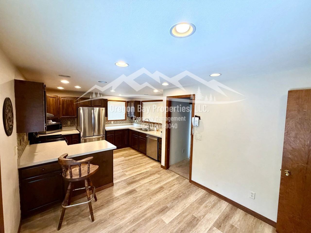 93327 Hillcrest Ln - Photo 4 of 37