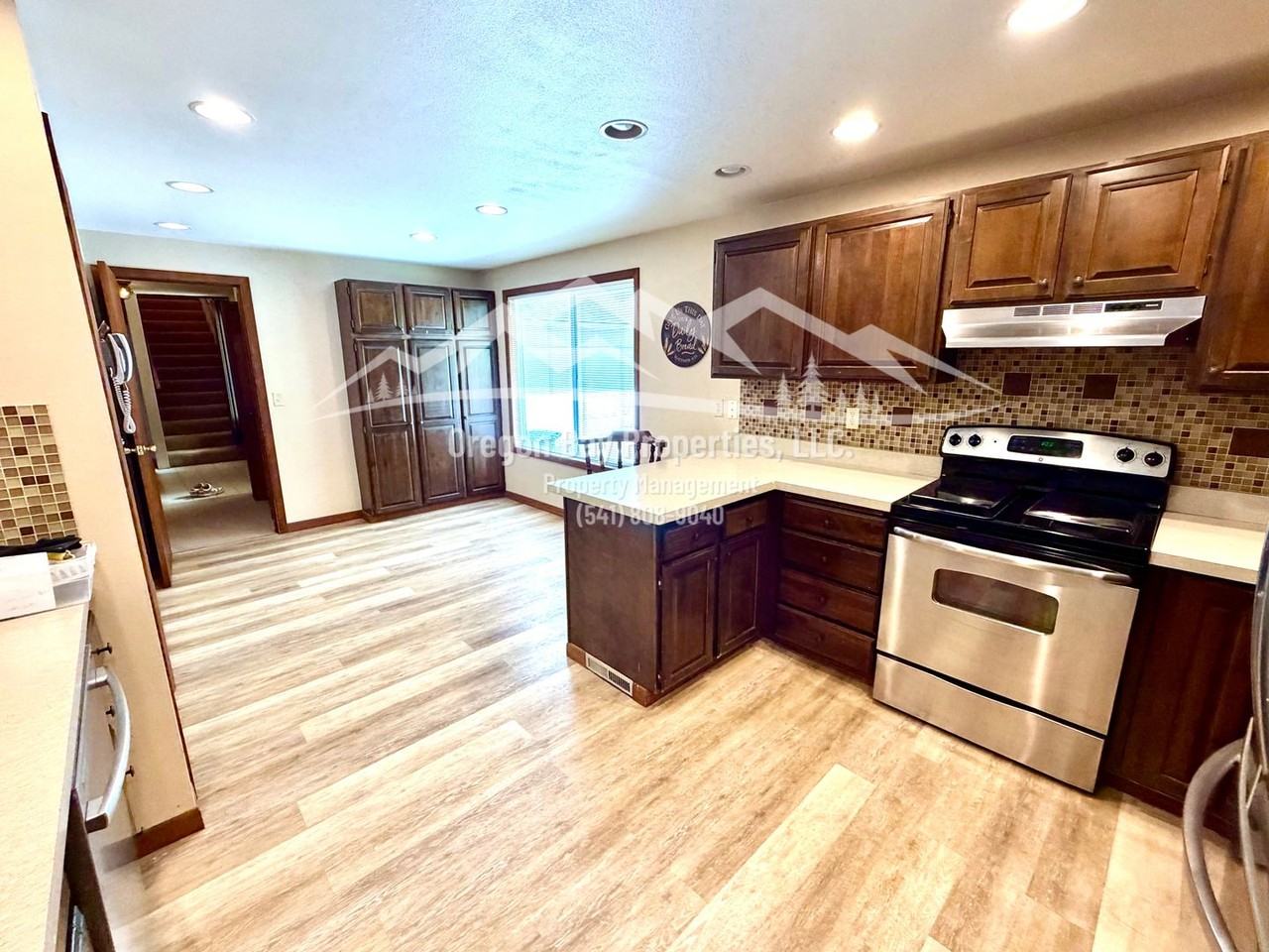 93327 Hillcrest Ln - Photo 6 of 37