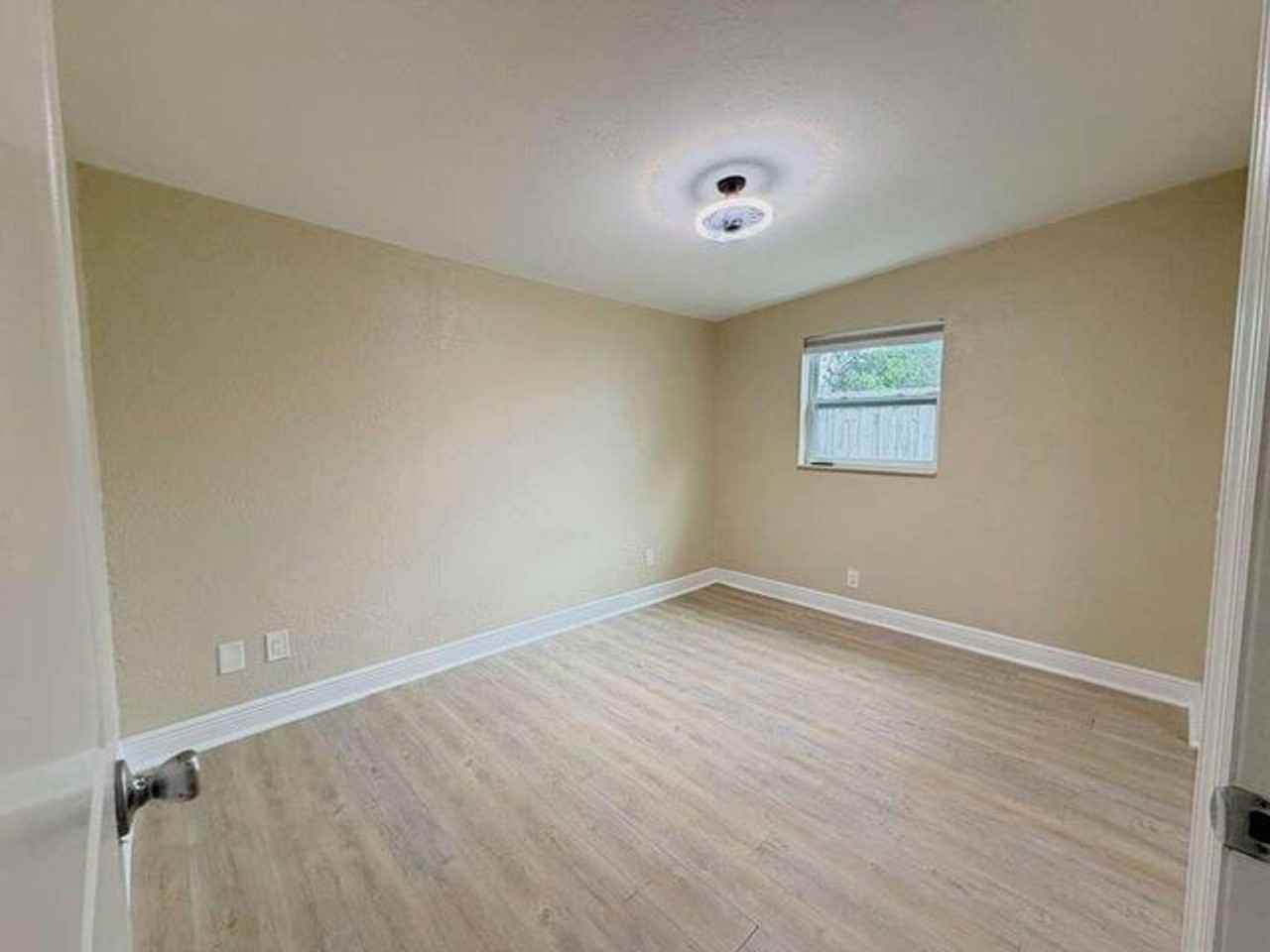 3640 Gull Rd - Photo 6 of 16