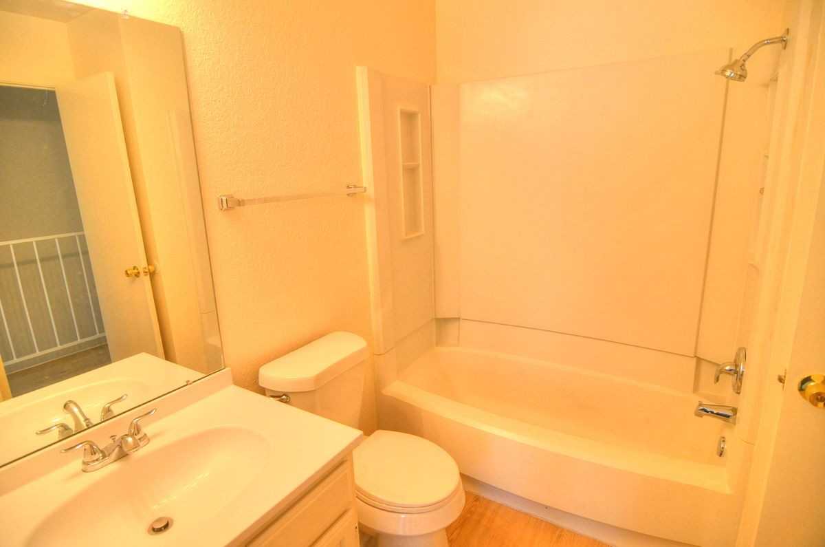 2194 Aspen Dr - Photo 7 of 9
