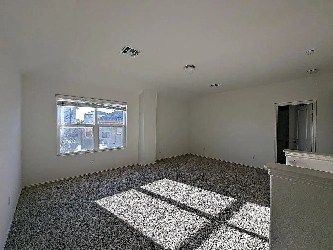 1216 Blackhaw Ln - Photo 5 of 28