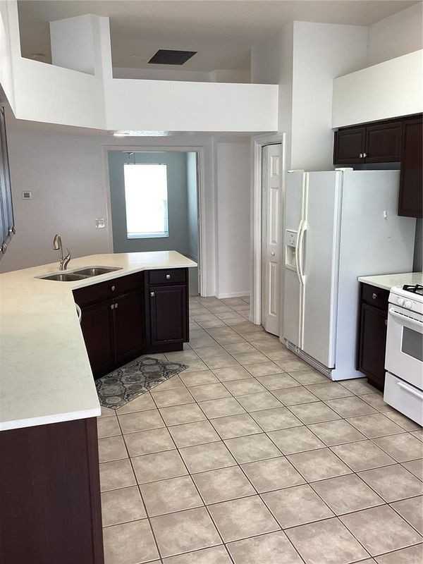 29647 Fog Hollow Dr - Photo 4 of 28