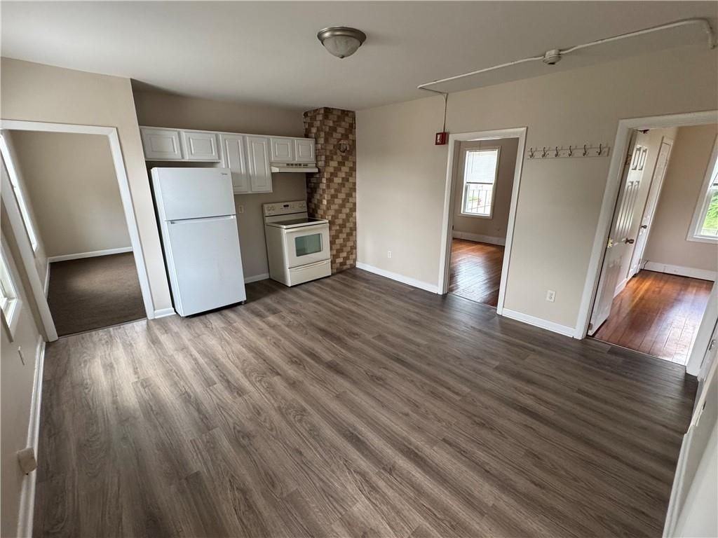 107 Mount Saint Charles Ave ##2 - Photo 2 of 14
