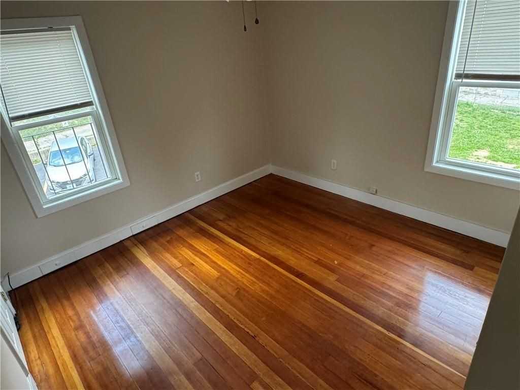 107 Mount Saint Charles Ave ##2 - Photo 6 of 14
