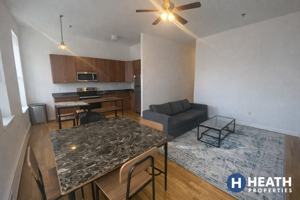 featured image of 168 Northampton St ##3