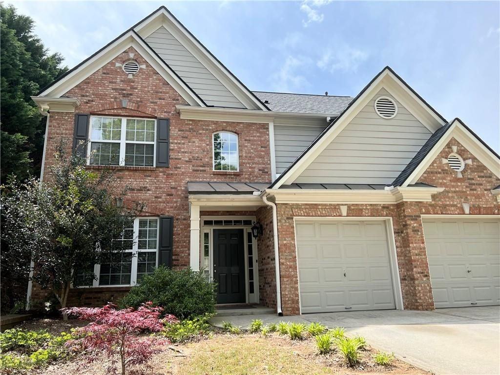 3884 Heritage Crest Pkwy - Photo 2 of 38