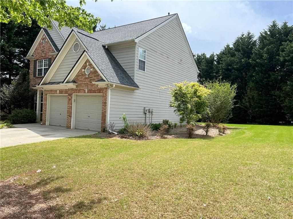 3884 Heritage Crest Pkwy - Photo 5 of 38
