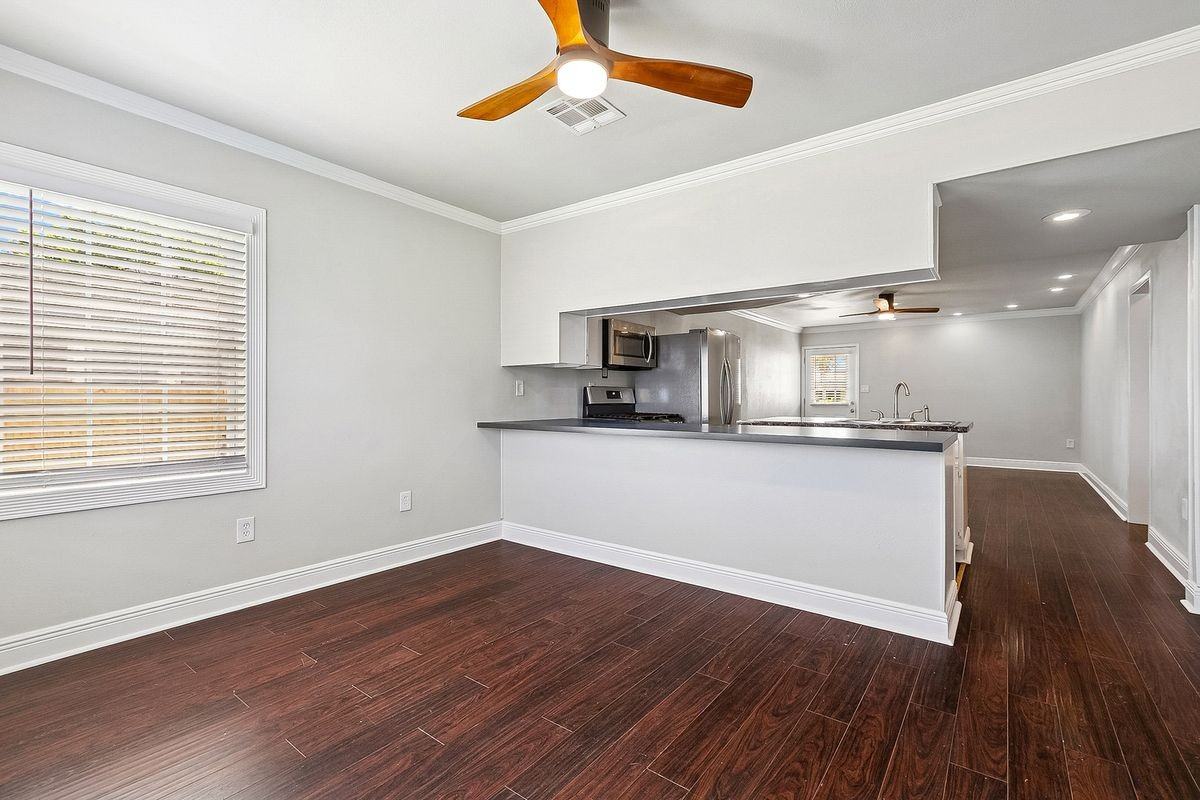 710 West Dr - Photo 3 of 12