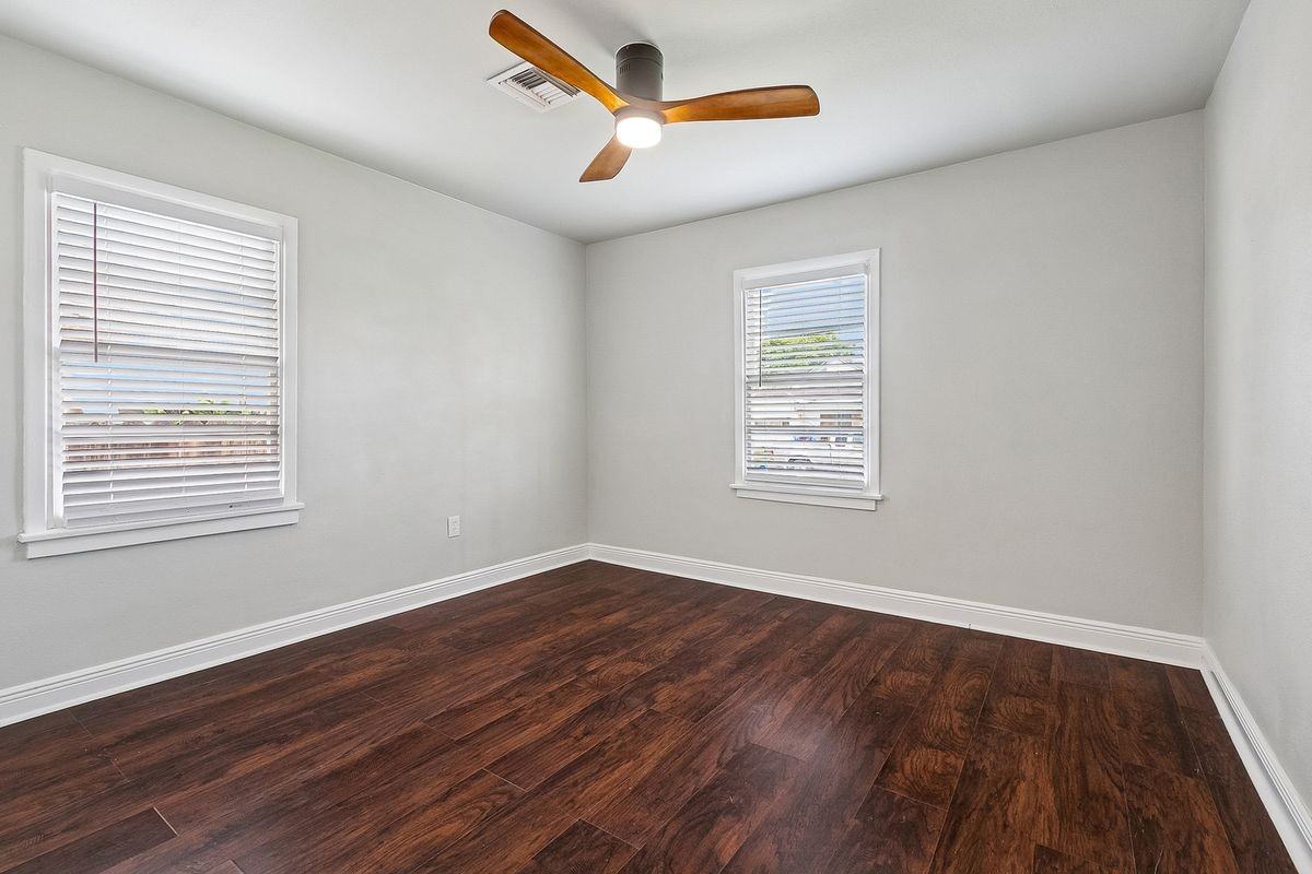 710 West Dr - Photo 7 of 12