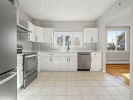 featured image of 42 William St ##1