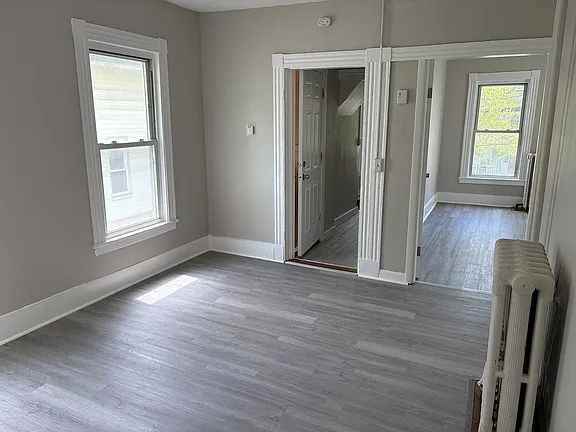 125 Shelton Ave - Photo 7 of 13