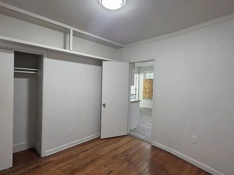 69 Frank St - Photo 4 of 7