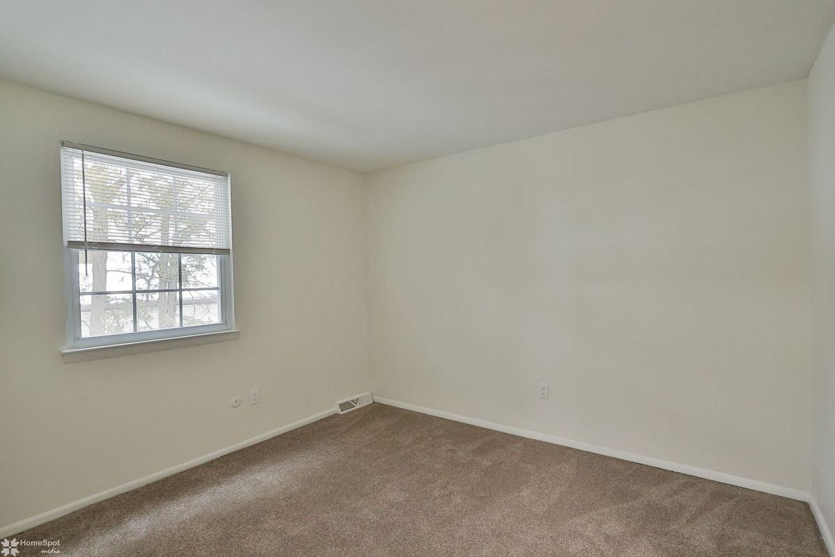 305 S Warminster Rd ##B2 - Photo 4 of 43