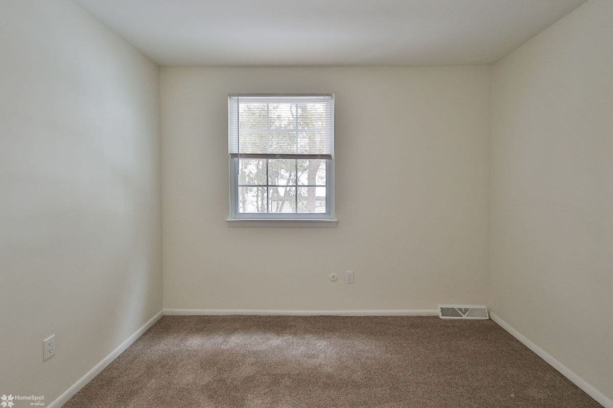 305 S Warminster Rd ##B2 - Photo 5 of 43