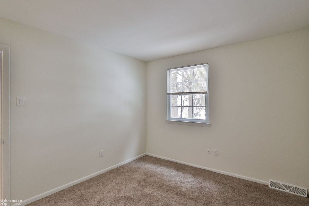 305 S Warminster Rd ##B2 - Photo 7 of 43