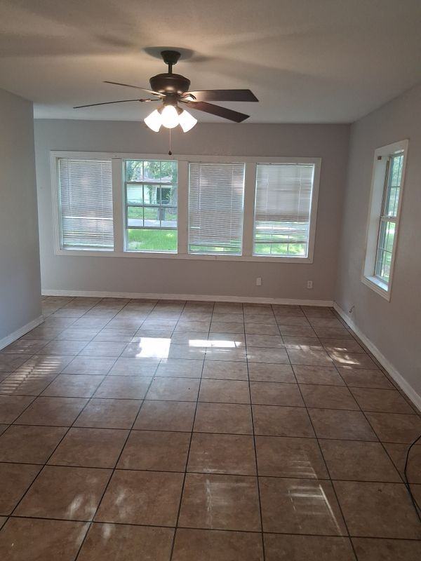 1314 Avalon Dr - Photo 5 of 14