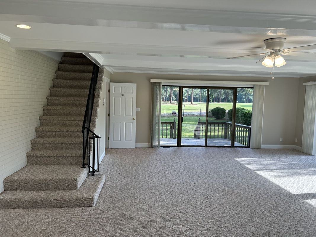 358 Country Club Rd - Photo 6 of 19
