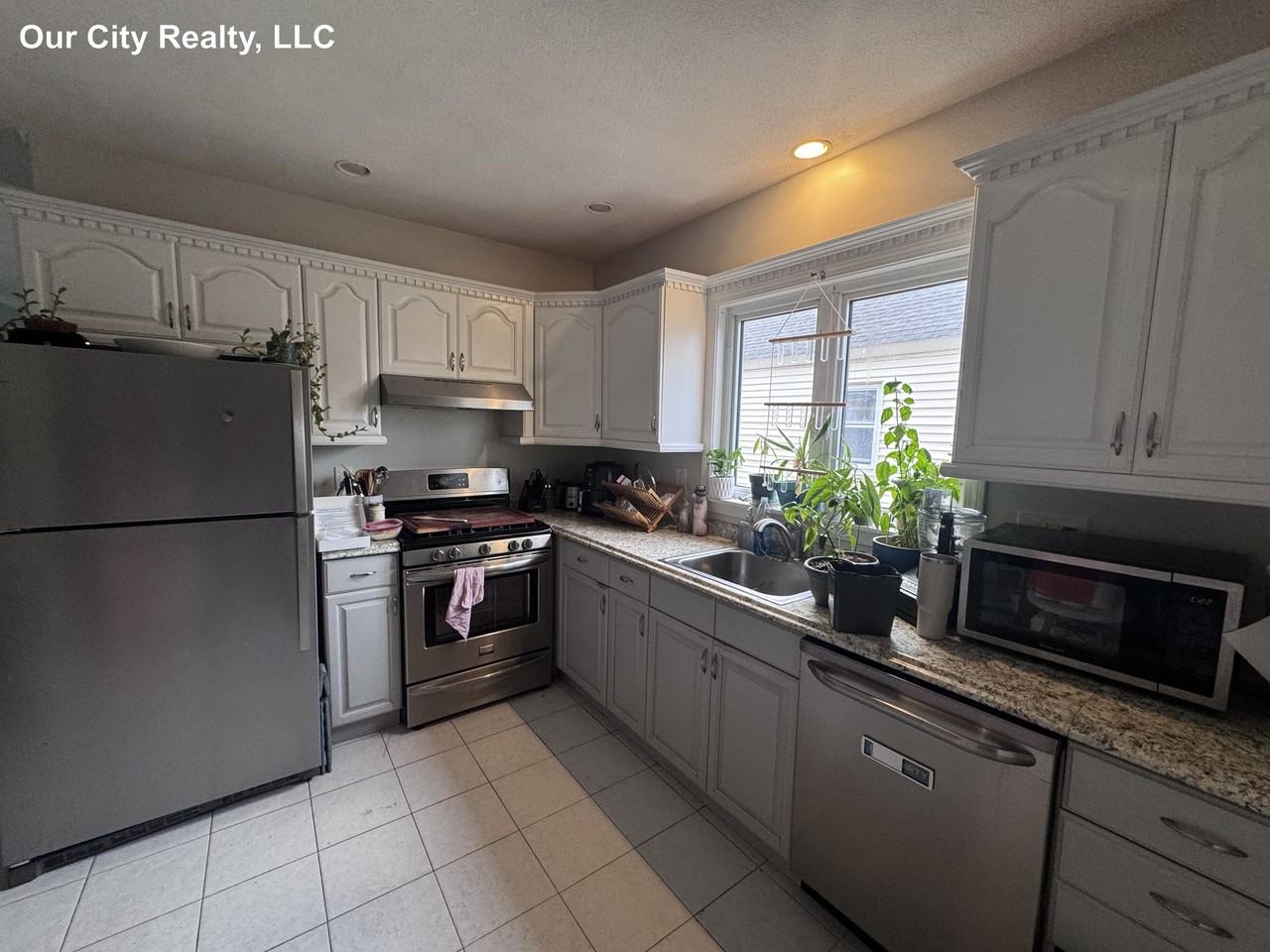Kinsman St #2 - Photo 6 of 21
