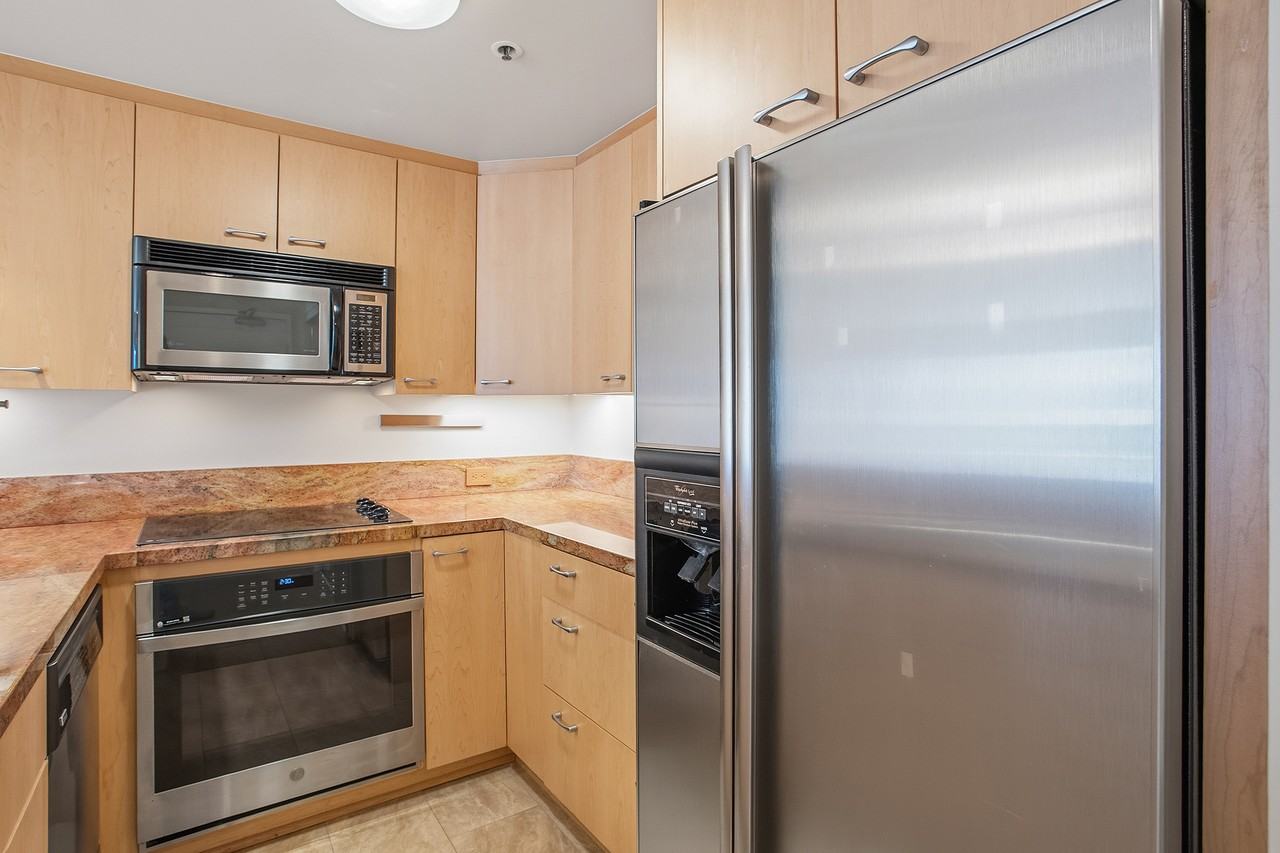 601 Van Ness Avenue #406 - Photo 2 of 38