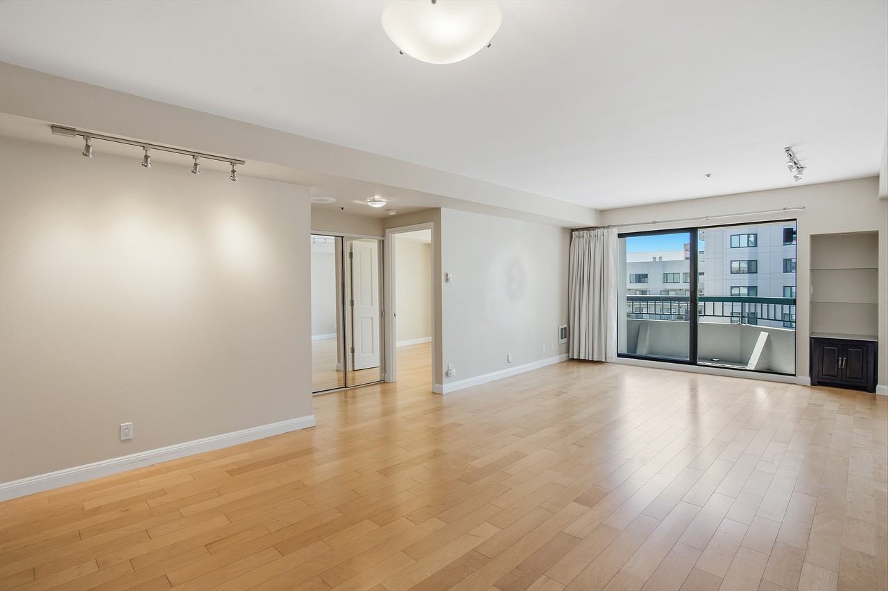 601 Van Ness Avenue #406 - Photo 7 of 38