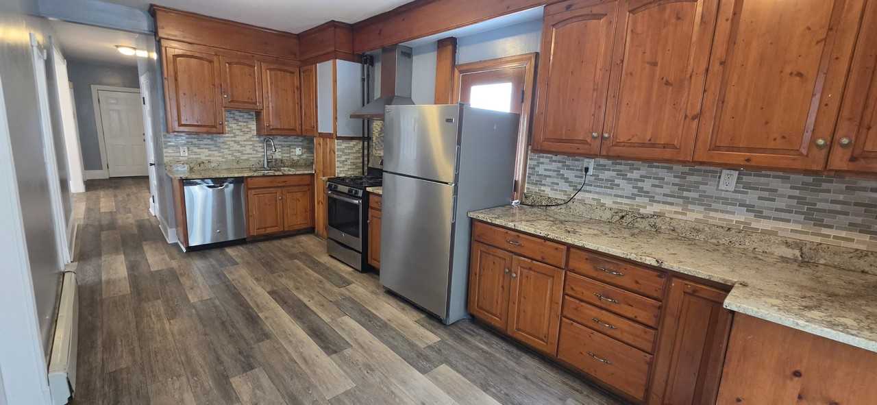 541 Bennington St #1 - Photo 2 of 26