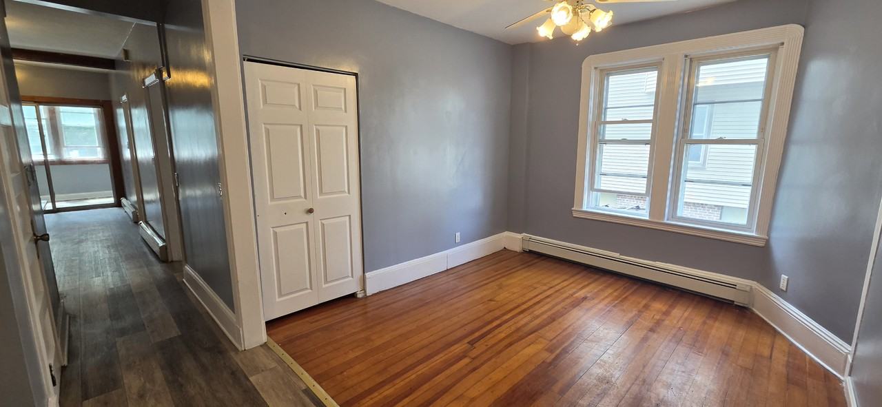 541 Bennington St #1 - Photo 6 of 26