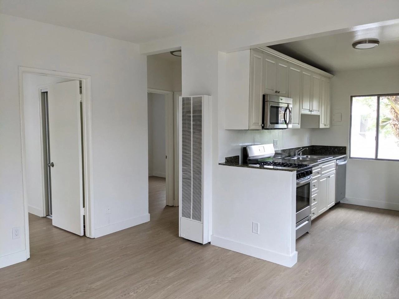1248 N. Las Palmas - Photo 4 of 43