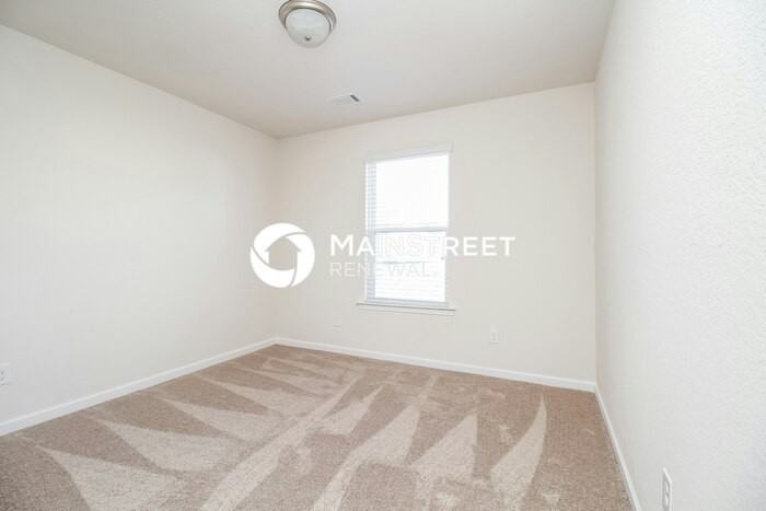 2618 Stinger Dr - Photo 7 of 17