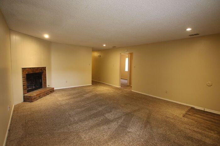 4508 Edinburgh Dr - Photo 4 of 24