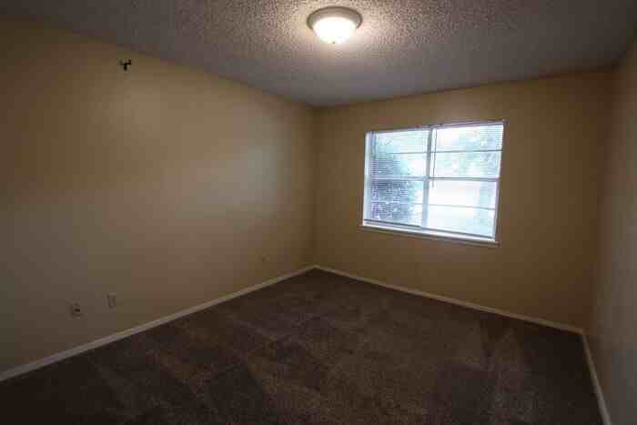 4508 Edinburgh Dr - Photo 5 of 24